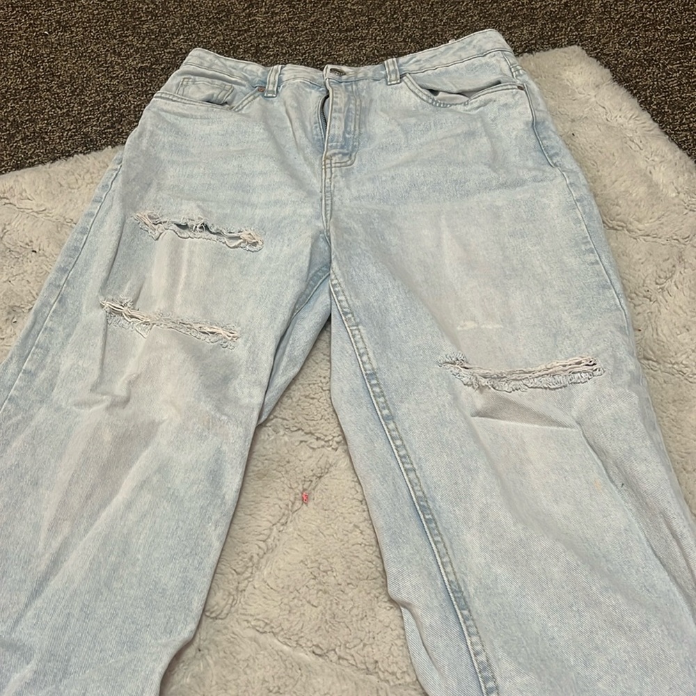 ripped washed jeans